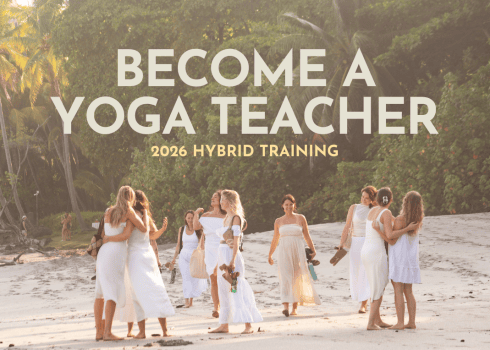 Erin Harris Hybrid YTT in Costa Rica